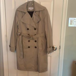 Beautiful lined Calvin Klein belted raincoat